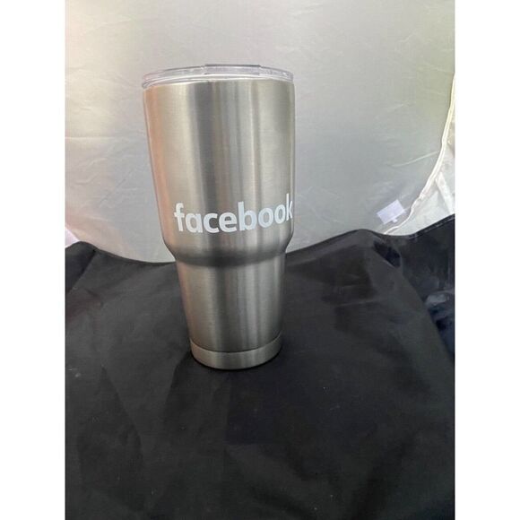 Vintage Facebook Travel Coffee Mug with Lid — 30 Ounces